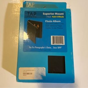 TAP Superior Mount photo album, black leather, self adhesive, hold 10 pics 4”x6”